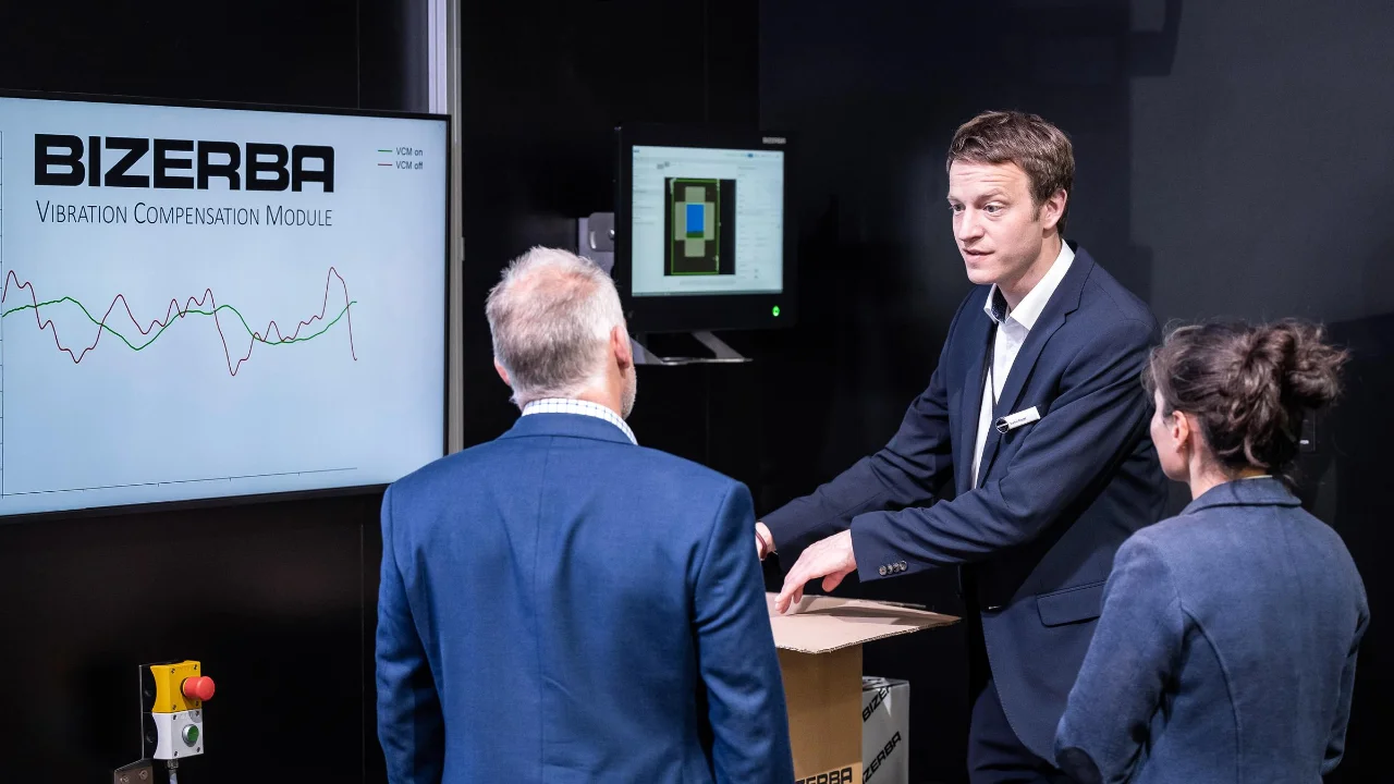 Engaging at the trade show: For Bizerba, industry-specific challenges and future projects are at the forefront of LogiMAT. (© Bizerba) 